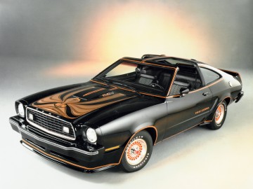 Ford Mustang świętuje 56. urodziny